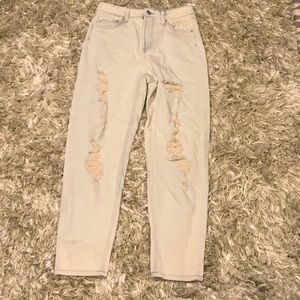 Light blue distressed jeans